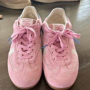 Sam Edelman Kallen Pink Suede/Blue Accents Low-Top Lace Sneakers